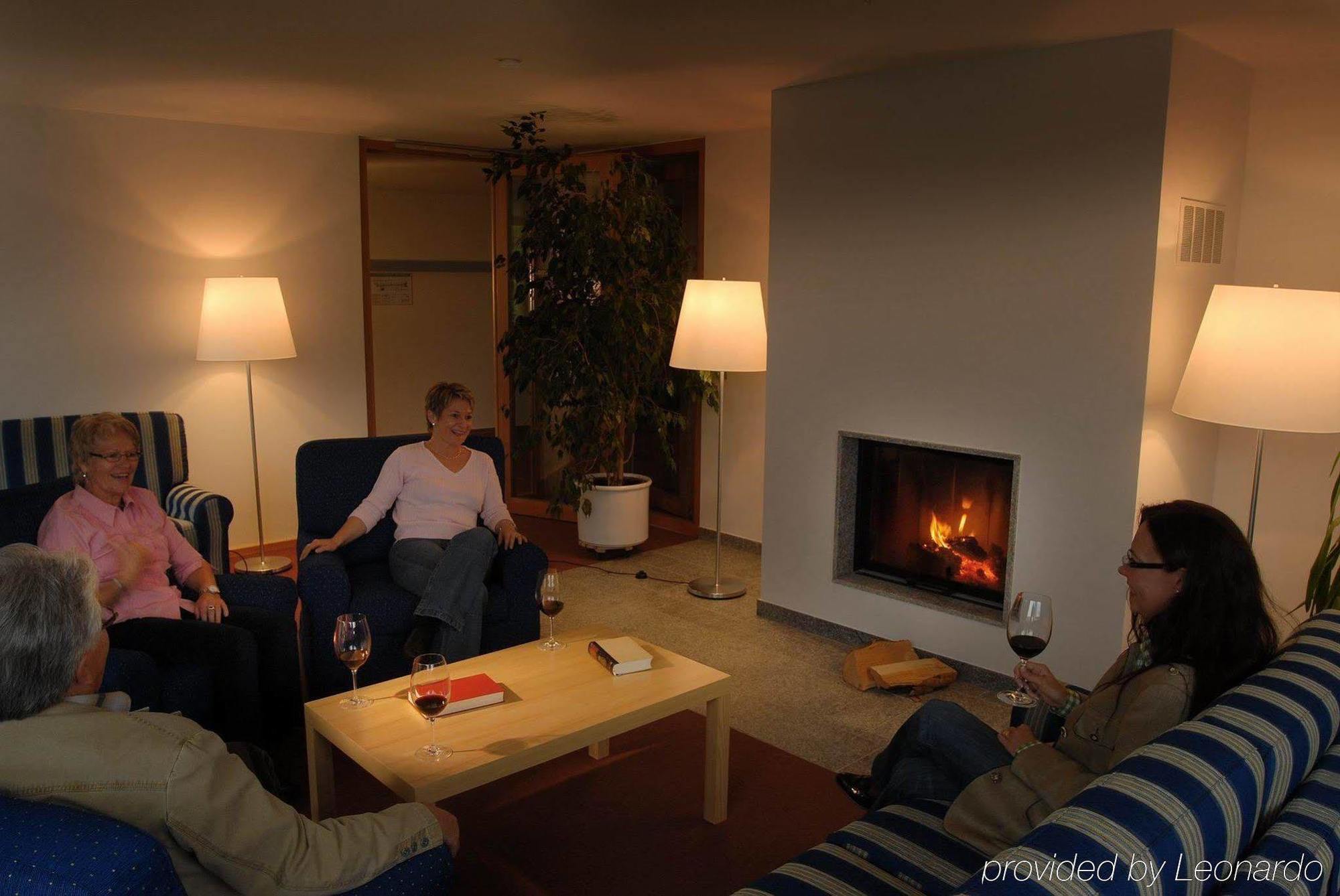 Landhotel Allgaeuer Hof Wolfegg Интерьер фото